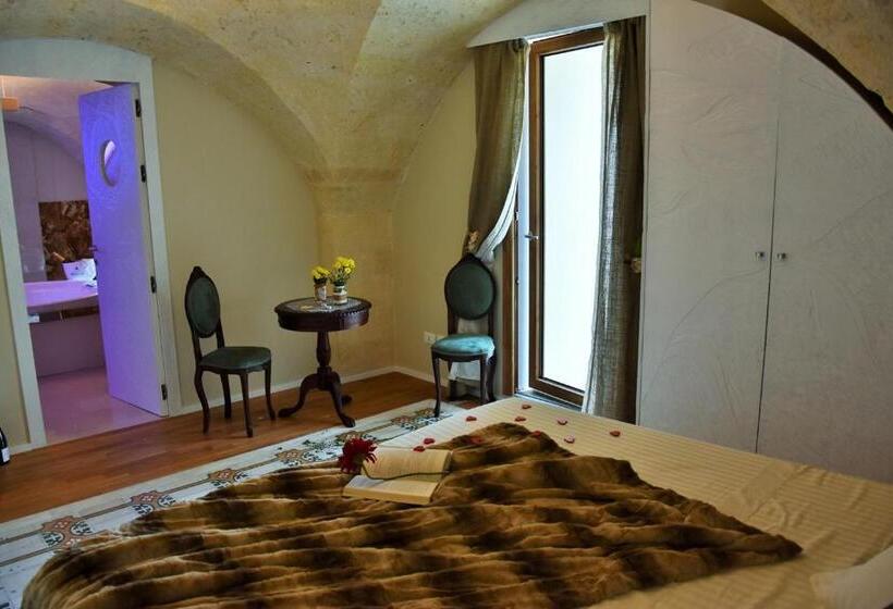 اتاق لوکس با بالکن, B&b Sul Ponte