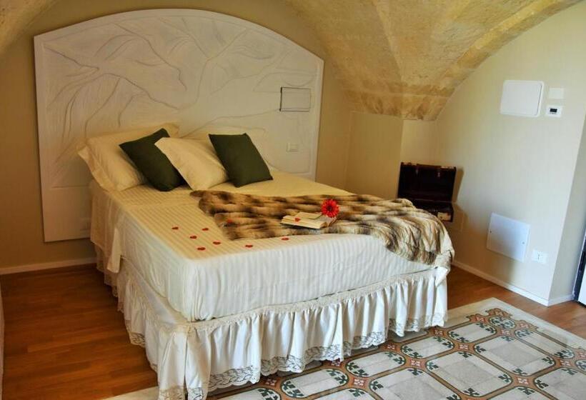 اتاق لوکس با بالکن, B&b Sul Ponte