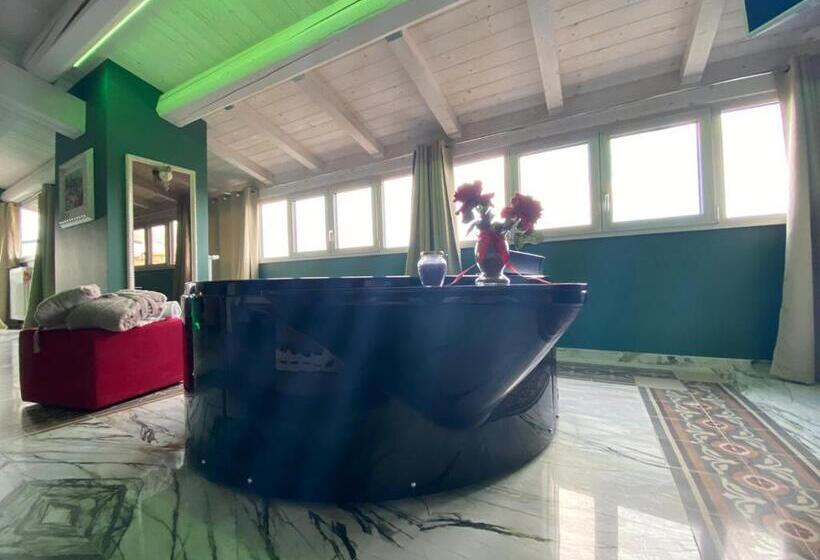 اتاق لوکس با تخت بزرگ, B&b Sul Ponte