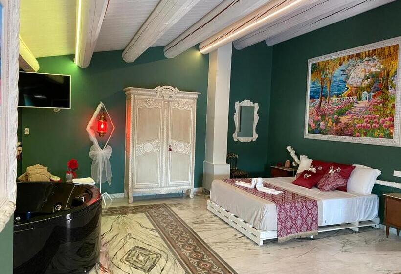 اتاق لوکس با تخت بزرگ, B&b Sul Ponte