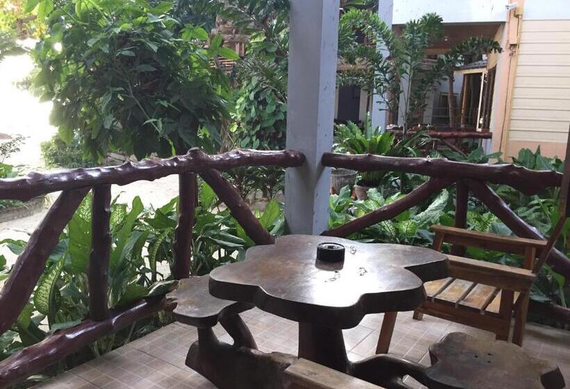 스탠다드 룸 가든 전망, Big Fish Resort Koh Tao