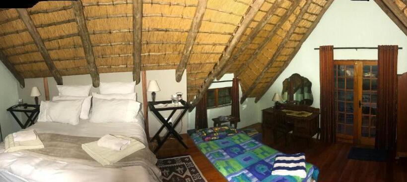 Студио Стандарт с Балконом, Baldinnie Cottages