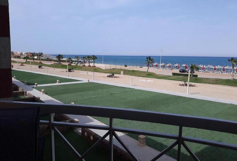 آپارتمان 1 خوابه با چشم‌انداز دریا, Porto South Beach Royal Sea View Families صف اول بحر مباشر