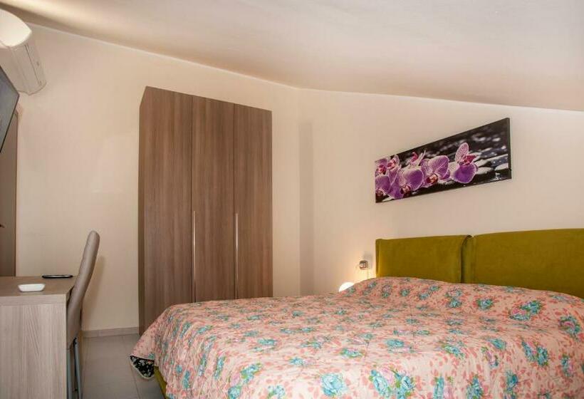 اتاق استاندارد, B&b Villa Aurora