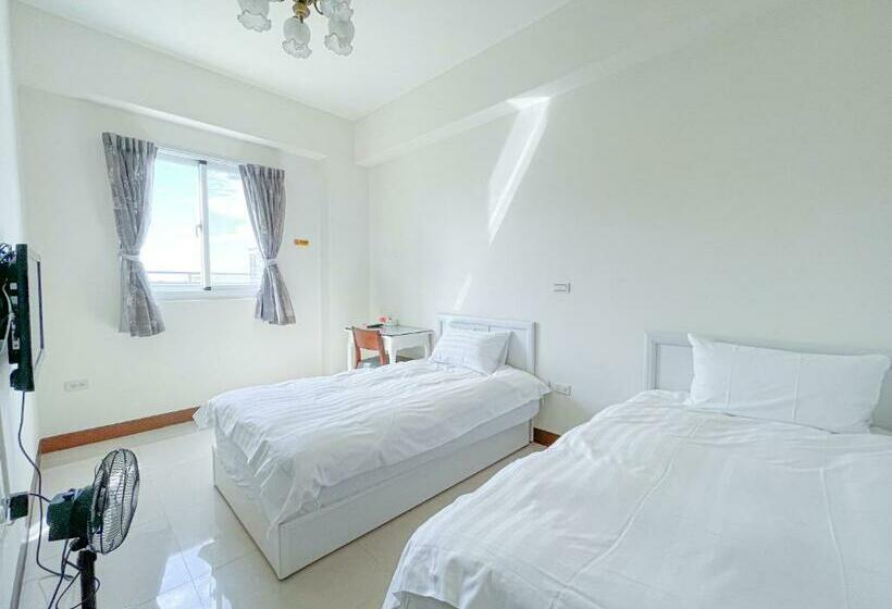 اتاق استاندارد, Corner No50 Hostel
