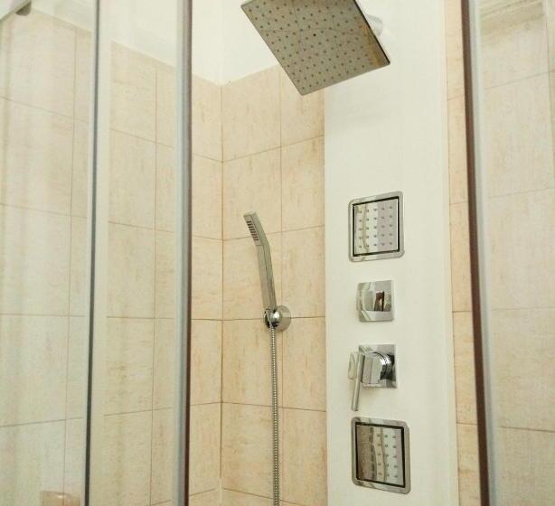 اتاق استاندارد, Amariglio