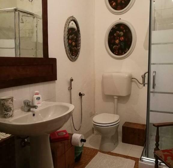 اتاق استاندارد, B&b Lamagia Di Corte Moronati