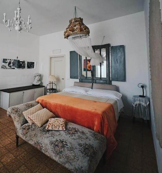 اتاق استاندارد, B&b Lamagia Di Corte Moronati