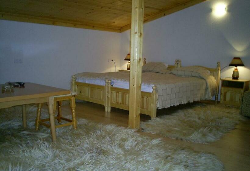 Номер Стандарт с Балконом, Family Hotel Markony