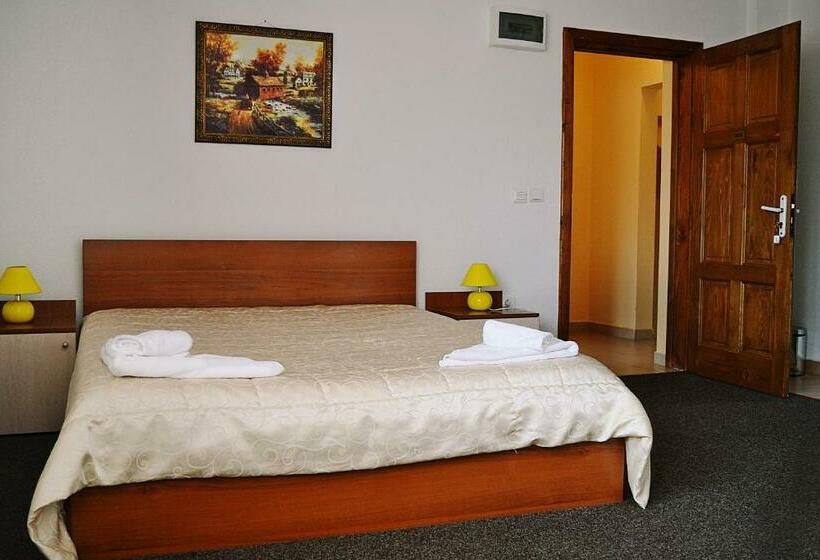Номер Стандарт с Балконом, Family Hotel Miglena