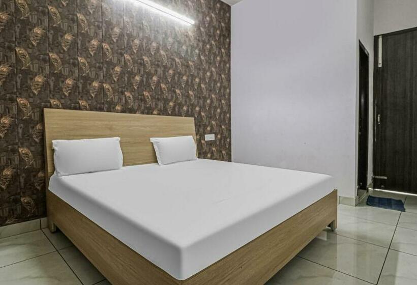 اتاق کلاسیک سه تخته, Oyo 82616 Prime Property