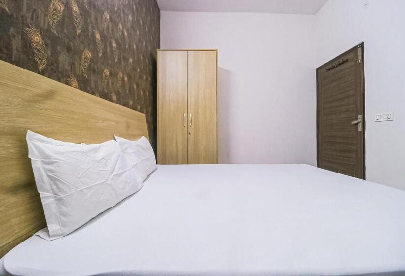 اتاق کلاسیک سه تخته, Oyo 82616 Prime Property