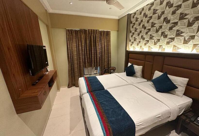 Номер Deluxe, Srikrishna Paradise Hotel Thane Navi Mumbai