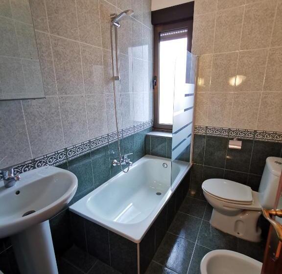 4인용 스탠다드 룸, Green Hostel Oviedo