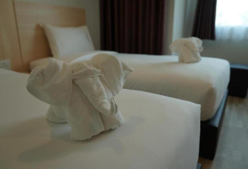 豪华房间, The Charlotte Smart Hotel Lopburi