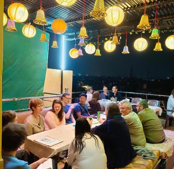 Номер Deluxe, Friends Guest House & Hostel  Near Taj Mahal