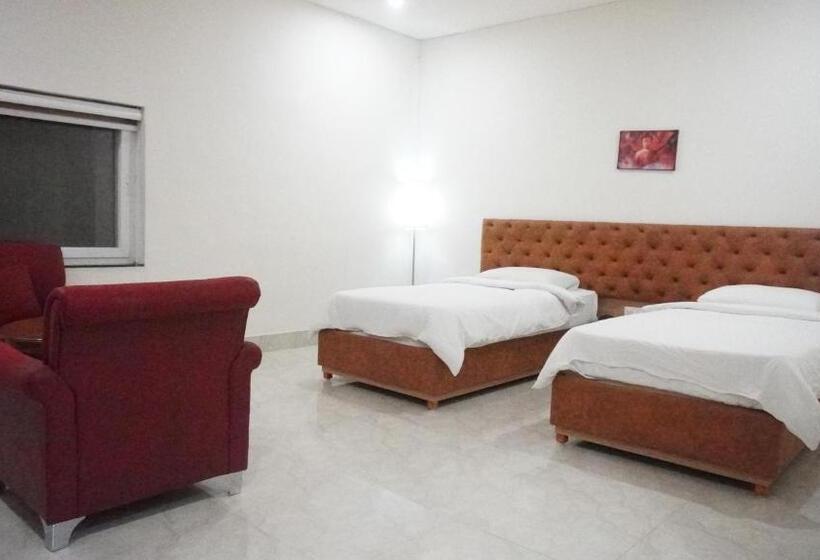 اتاق لوکس یک تخته, The Rajgir Residency