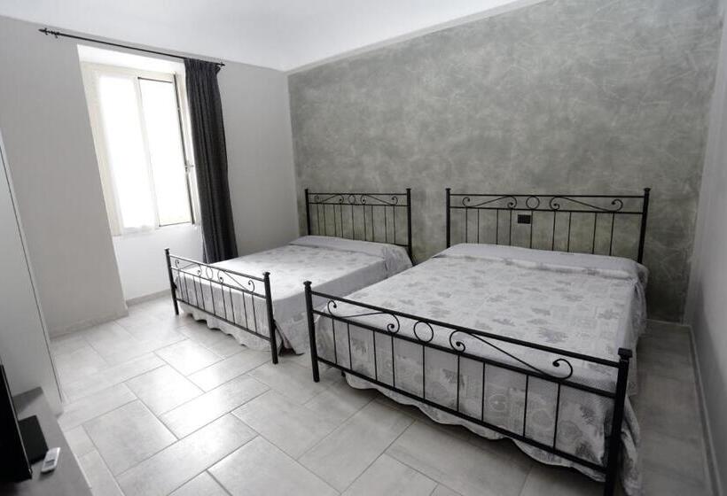 اتاق استاندارد چهار تخته, B&b L Antico Portico