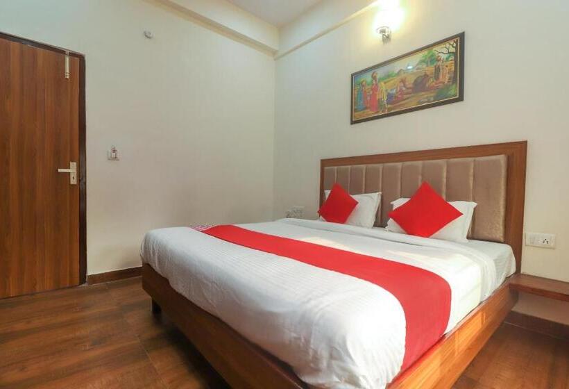 Quarto Triplo Clássico, Taj Classic