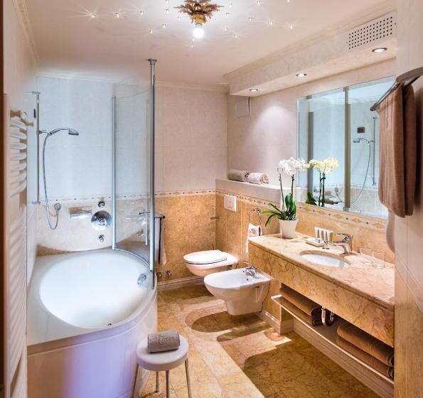 2 Bedroom Superior Room, Alpen Hotel Corona