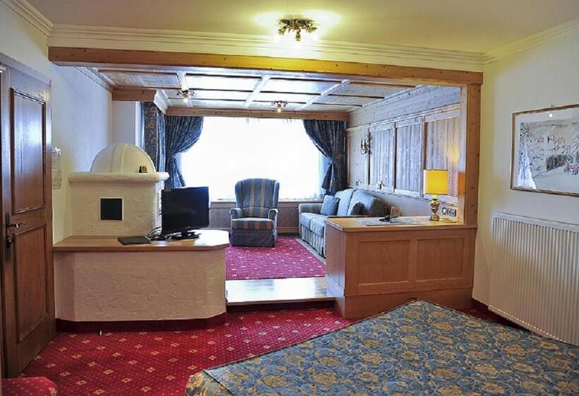 اتاق لوکس سه تخته, Alpen Hotel Corona