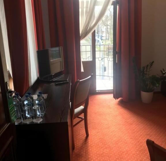 Номер Стандарт Трехместный, Legnicki Browar Książęcy Hotel I Restauracja