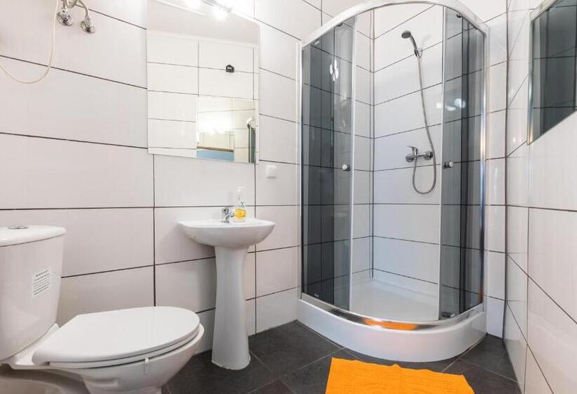 家庭间, Top Hostel Pokoje Gościnne