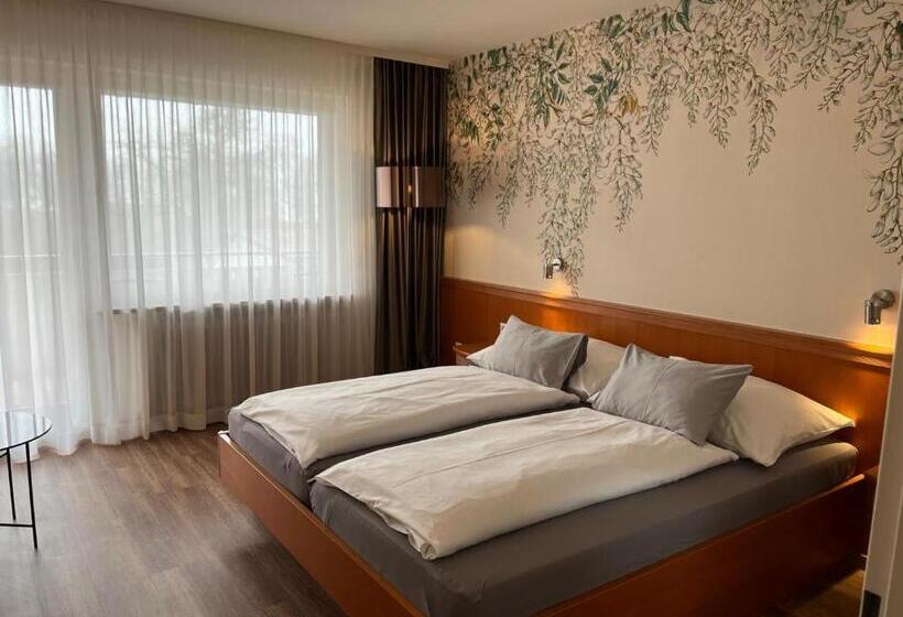 Номер Стандарт с Балконом, Gästehaus Zürn
