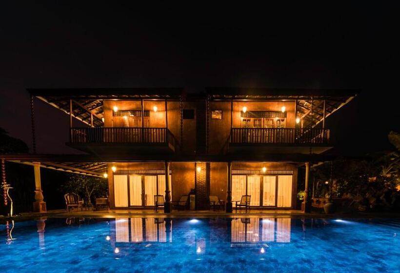 Номер Стандарт, D Canal House