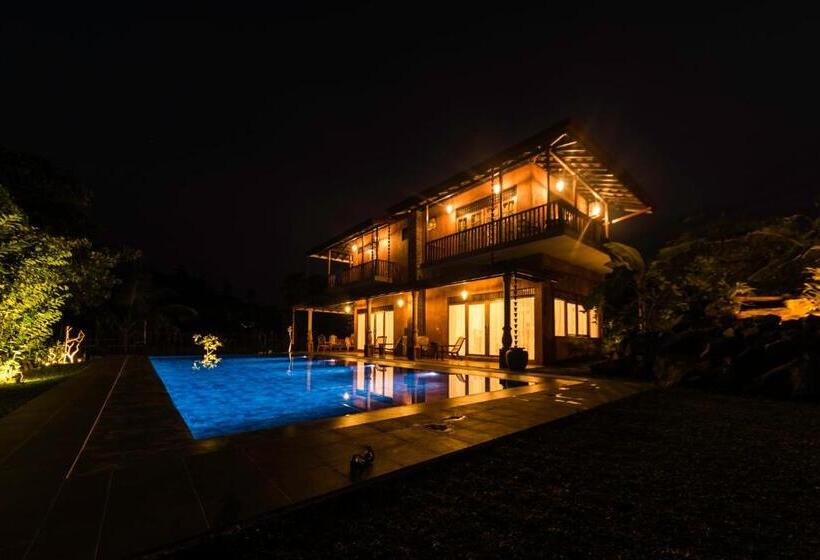 Номер Стандарт Вид на Бассейн, D Canal House