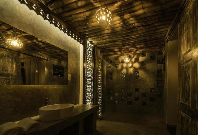 Бунгало Стандарт, D Canal House