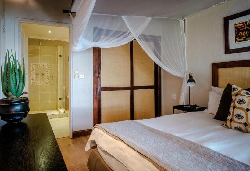 اتاق لوکس با بالکن, Chobe Marina Lodge