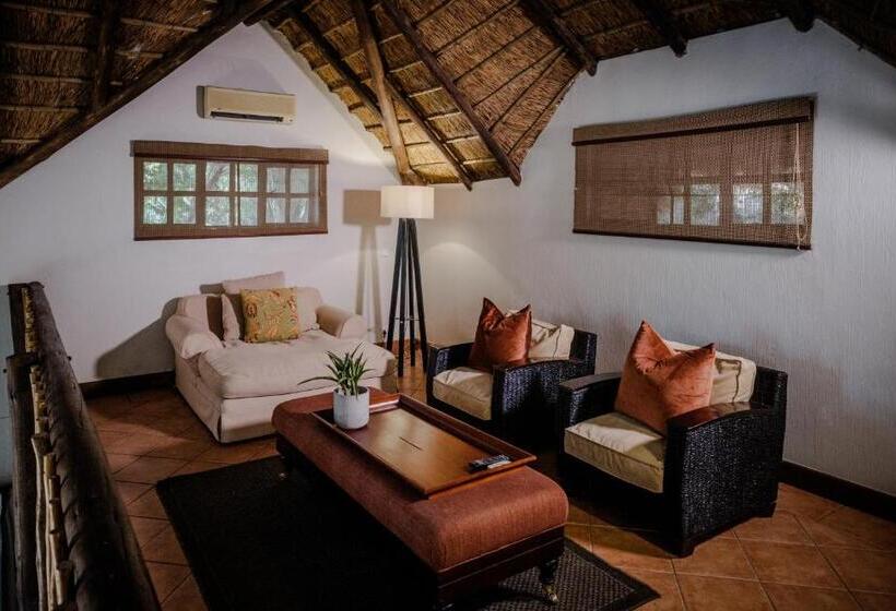 سوئیت با بالکن, Chobe Marina Lodge
