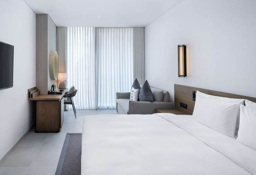 اتاق سوپریور با چشم‌انداز جانبی دریا, Radisson Beach Resort Palm Jumeirah