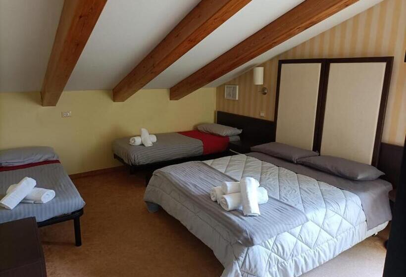 Quarto Familiar Superior, San Carlo