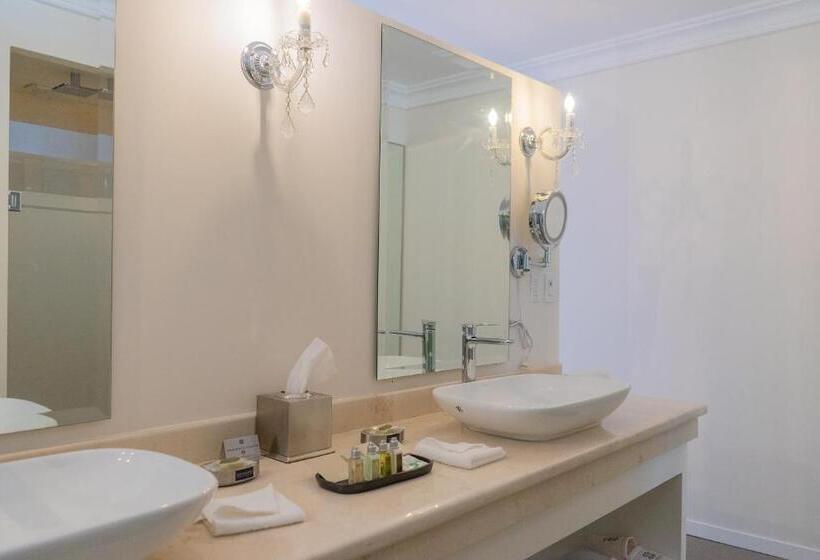 Deluxe Suite King Bed, Casa Hidalgo Hotel Boutique