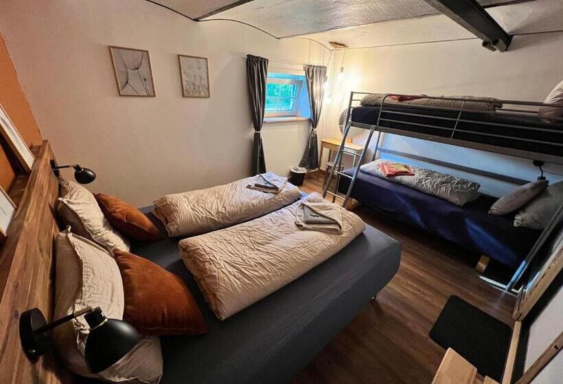 Семейный Номер Совместный Санузел, Billund Bnb