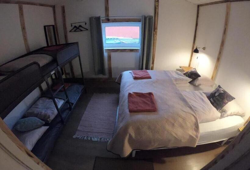 Семейный Номер Совместный Санузел, Billund Bnb