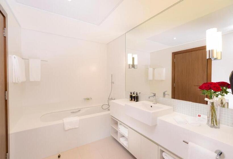 Апартаменты 2 Спальни, Adagio Abu Dhabi Al Bustan