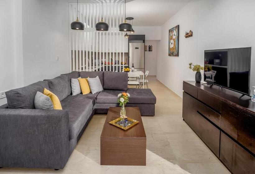 Apartamento 2 Dormitórios, Camelot Royal Beds By Estia