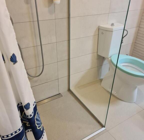 اتاق استاندارد برای معلولان, Emaus
