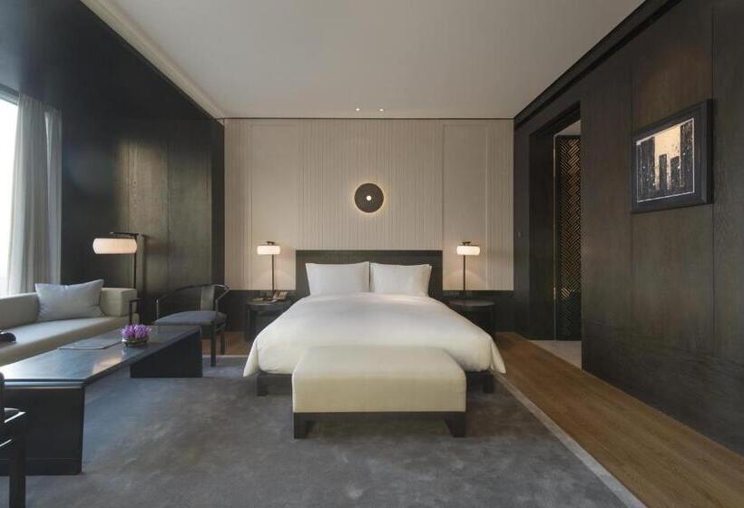 اتاق لوکس با تخت بزرگ, Hyatt Regency Wuhan Optics Valley