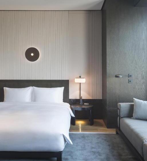 اتاق لوکس با تخت بزرگ, Hyatt Regency Wuhan Optics Valley