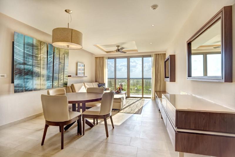 سوییت لوکس, Royalton Riviera Cancun, An Autograph Collection - All Inclusive Resort & Casino