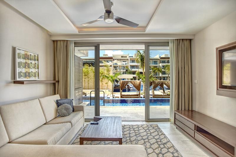 سوییت لوکس, Royalton Riviera Cancun, An Autograph Collection - All Inclusive Resort & Casino