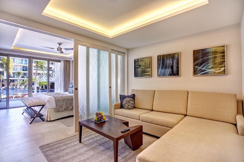 Deluxe Suite Sea View, Royalton Riviera Cancun, An Autograph Collection - All Inclusive Resort & Casino