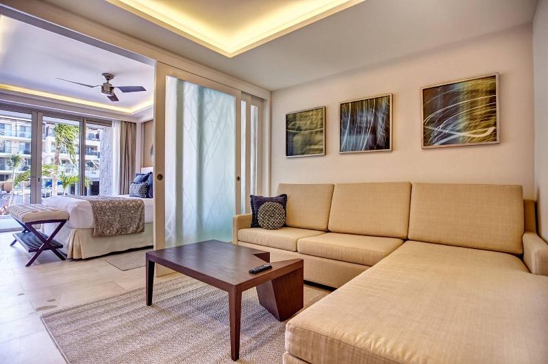 سوئیت کلوب با چشم‌انداز دریا, Royalton Riviera Cancun, An Autograph Collection - All Inclusive Resort & Casino