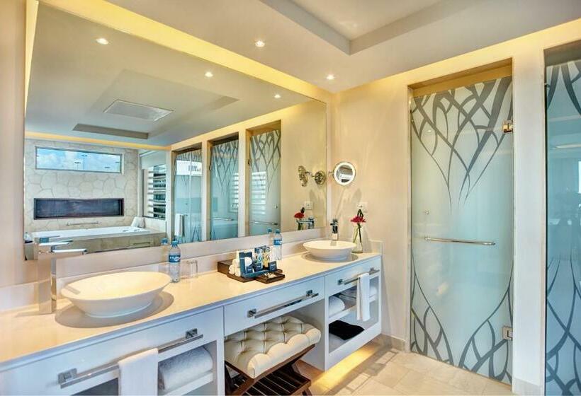 سوئیت ریاست جمهوری 2 خوابه, Royalton Riviera Cancun, An Autograph Collection - All Inclusive Resort & Casino