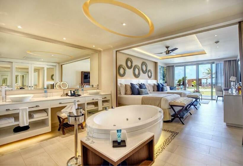 سوئیت دلوکس 2 خوابه, Royalton Riviera Cancun, An Autograph Collection - All Inclusive Resort & Casino