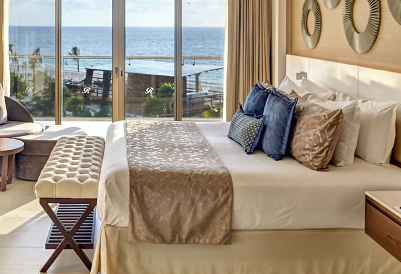 Deluxe Suite Sea View, Royalton Riviera Cancun, An Autograph Collection - All Inclusive Resort & Casino